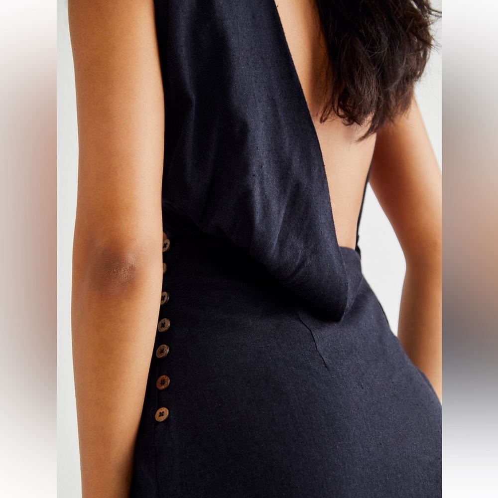 Free people a little extra mini dress size medium black EUC